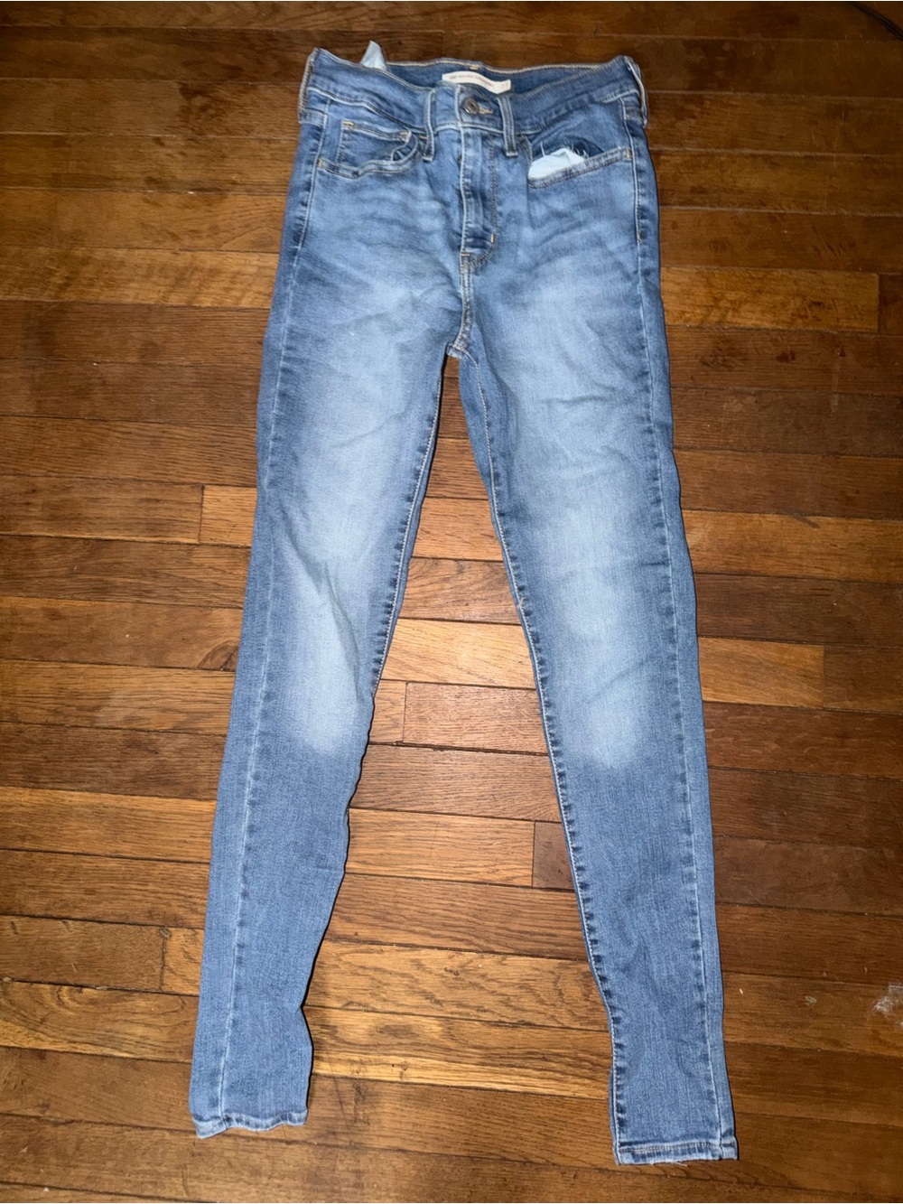 Levi's Light Wash Women's Skinny Jeans